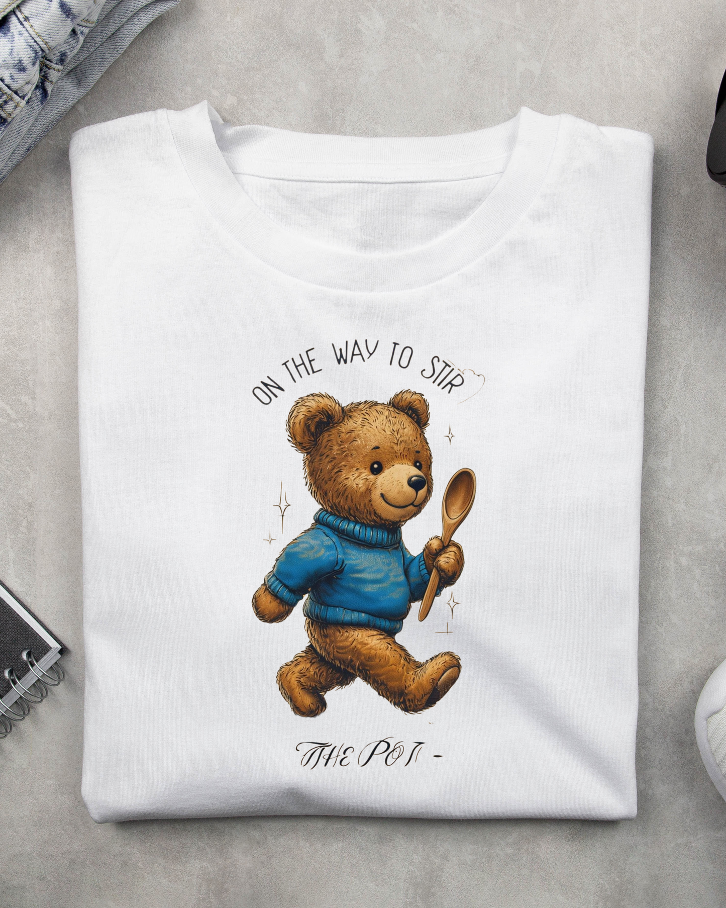 Bear stirring the pot Tshirt